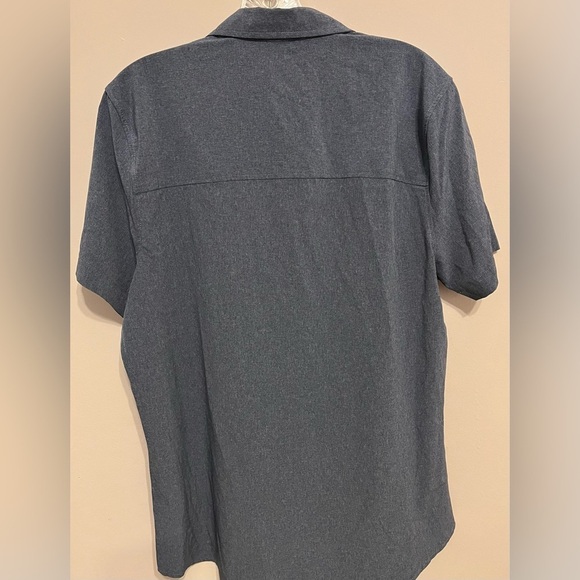 NWT Stylus Men’s Short Sleeve Button Down Moonless Nights, Poly Spandex; Size S - Picture 2 of 11